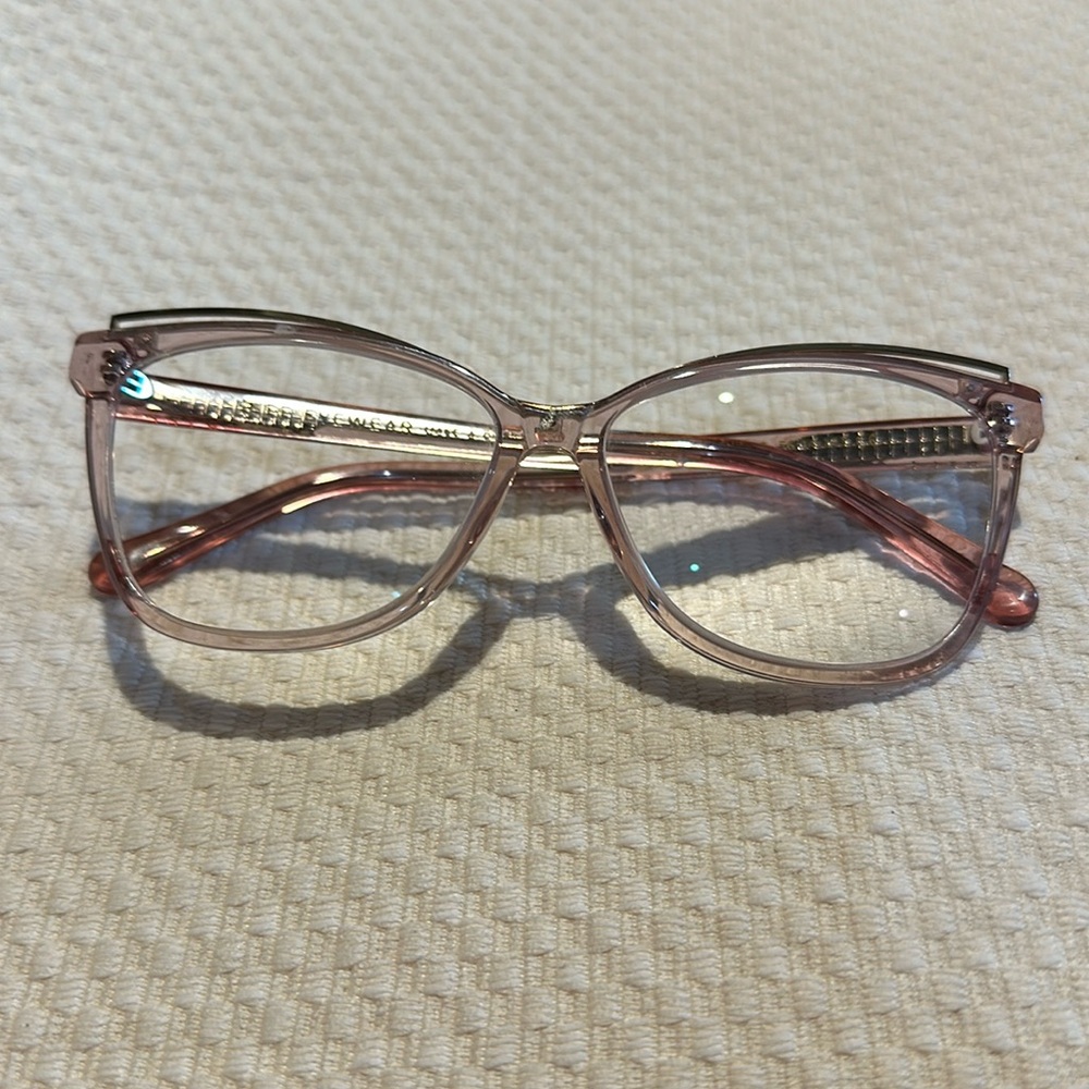 Eyeglasses